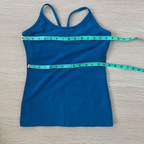 Lululemon - Blue Tank Top - Mesh Bra - Picture 4 of 4